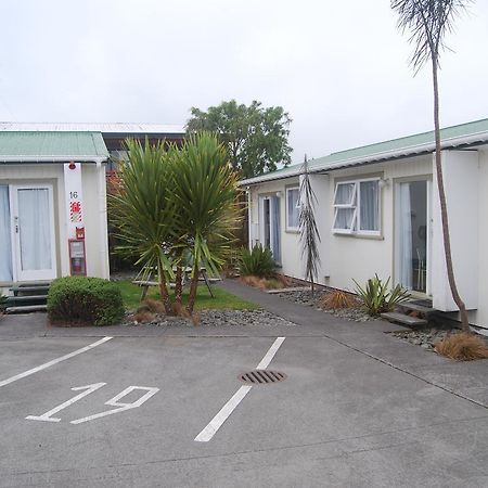 Ohakune Central Backpackers & Cabins Экстерьер фото